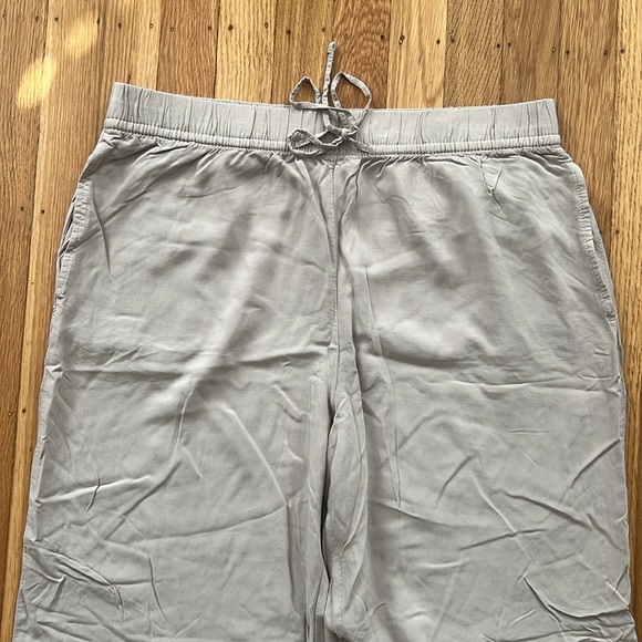 H&M pants - Picture 2 of 4